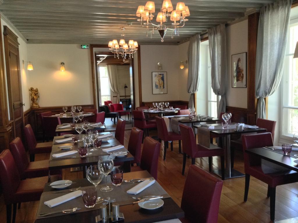 Hostellerie Les Frenes Avignon Bagian luar foto