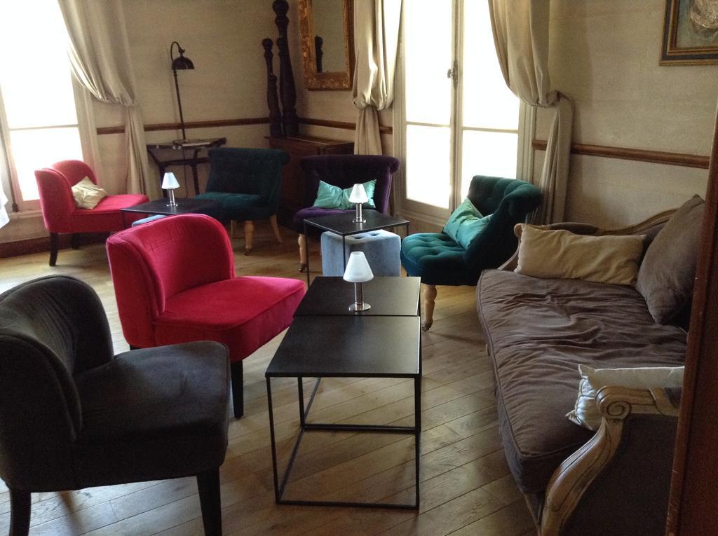 Hostellerie Les Frenes Avignon Bagian luar foto