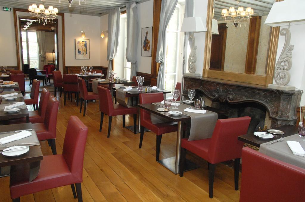 Hostellerie Les Frenes Avignon Bagian luar foto
